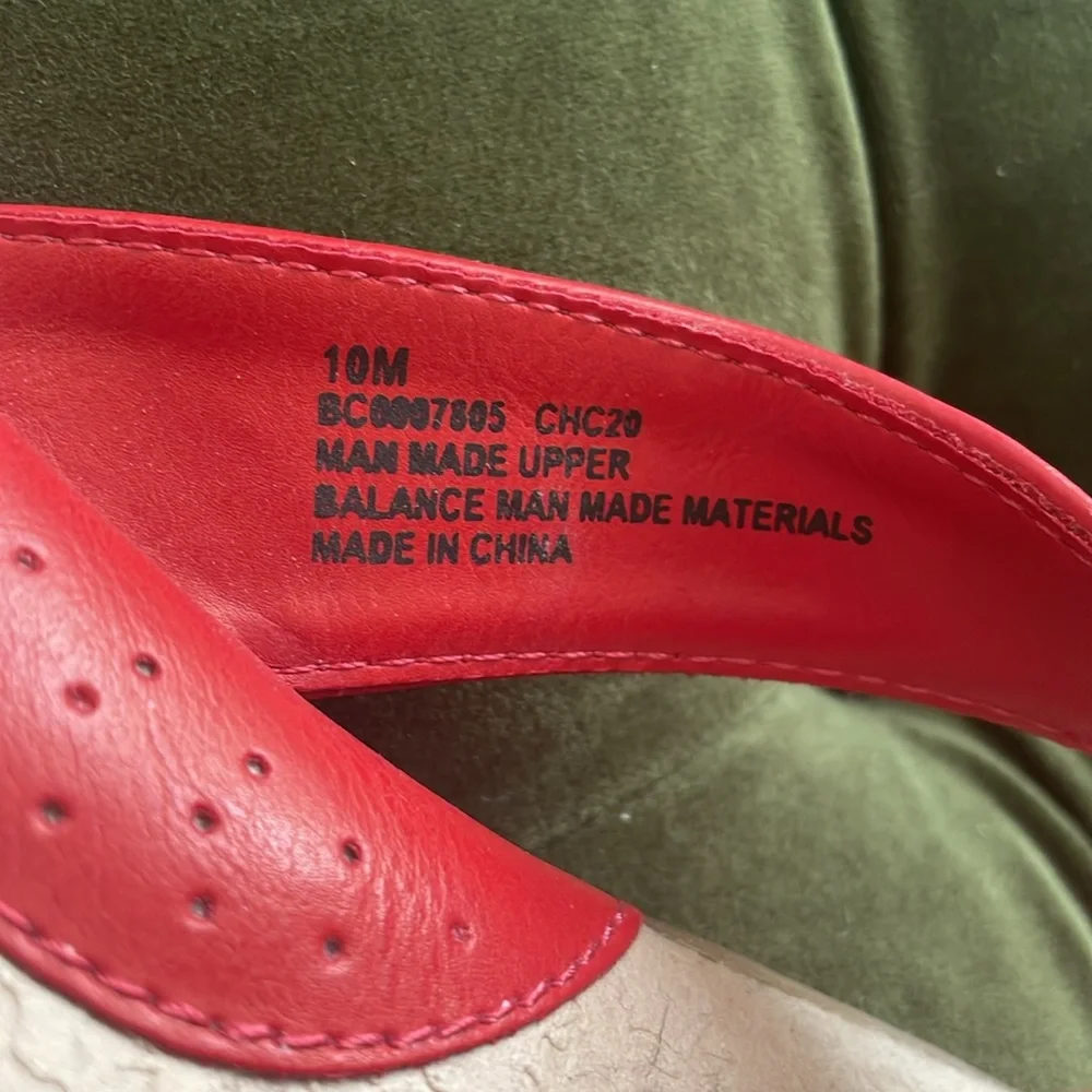 b.o.c. Red Sandals - Picture 4 of 5